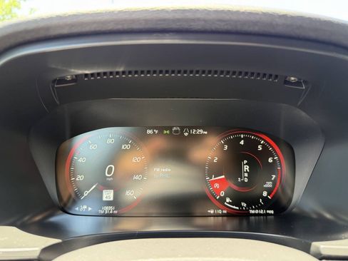 Used 2018 Volvo V90 T5 R-Design FWD image 23