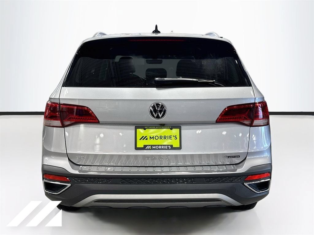Used 2024 Volkswagen Taos SE AWD/4WD image 5