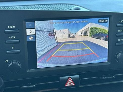 Certified 2025 Hyundai Elantra Sport image 19