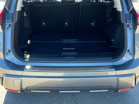 Certified 2024 Nissan Rogue SL w/ SL Premium Package FWD image 4