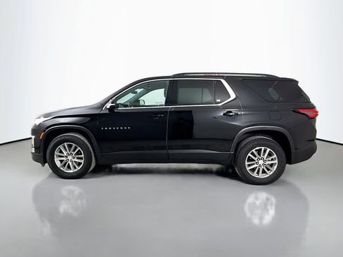 Used 2023 Chevrolet Traverse LT image 4