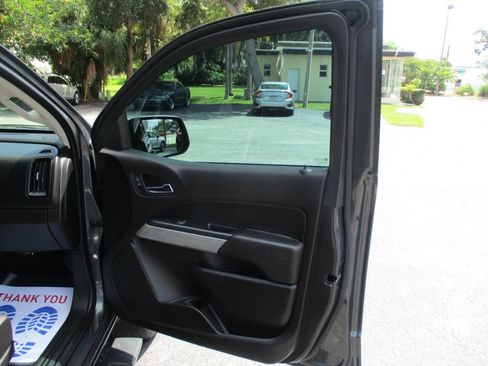 Used 2017 Chevrolet Colorado LT w/ LT Convenience Package RWD image 24