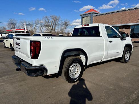 Used 2022 GMC Sierra 1500 Pro w/ Sierra Value Package AWD/4WD image 6
