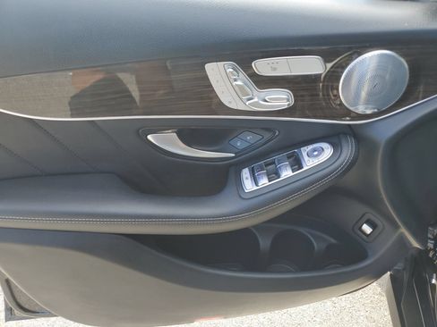 Used 2020 Mercedes-Benz GLC 300 4MATIC Coupe image 20