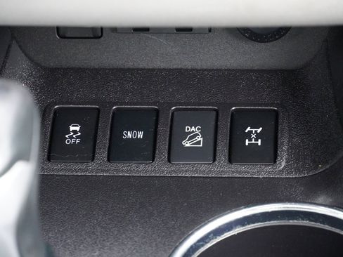 Used 2019 Toyota Highlander XLE image 41