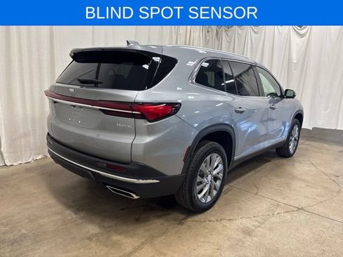 Used 2026 Buick Enclave Preferred FWD image 4