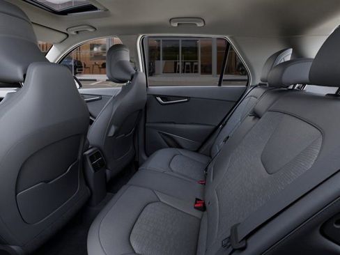 New 2025 Kia Niro SX Touring image 18