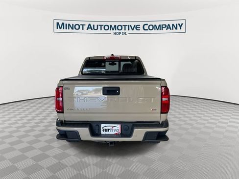 Used 2022 Chevrolet Colorado Z71 AWD/4WD image 7