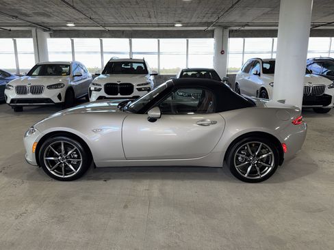 Used 2023 MAZDA MX-5 Miata Grand Touring image 5