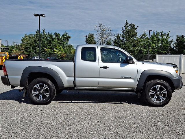 Used 2012 Toyota Tacoma 4x4 Access Cab image 10