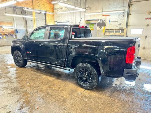 Used 2019 Chevrolet Colorado Z71 AWD/4WD image 6