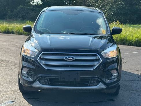 Used 2019 Ford Escape SE FWD image 2