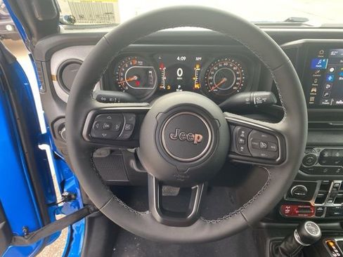 New 2026 Jeep Gladiator Willys AWD/4WD image 12