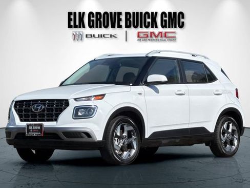 Used 2025 Hyundai Venue SEL FWD image 8