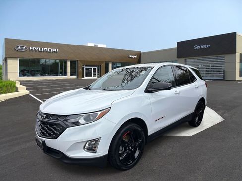 Used 2019 Chevrolet Equinox LT image 1