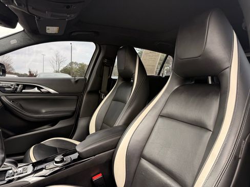 Used 2018 INFINITI QX30 Sport w/ Sport Leather Package image 15