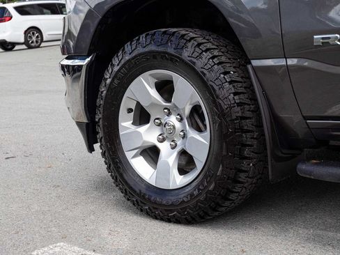 Used 2020 RAM 1500 Big Horn AWD/4WD image 9
