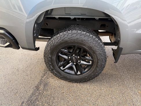 Used 2020 Chevrolet Silverado 1500 Custom Trail Boss w/ Custom Convenience Package image 10