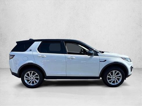 Used 2017 Land Rover Discovery Sport HSE image 4