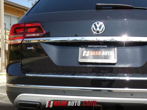 Used 2018 Volkswagen Atlas SEL AWD/4WD image 11