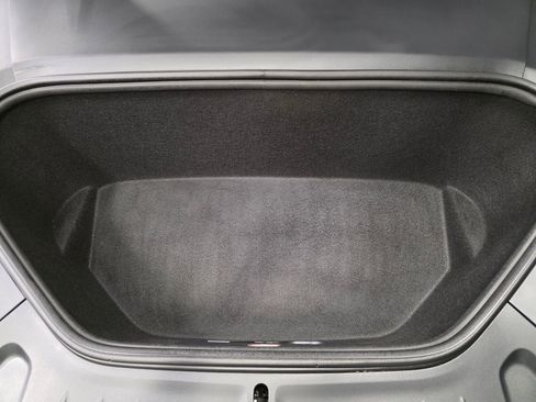 Used 2022 Tesla Model S image 36