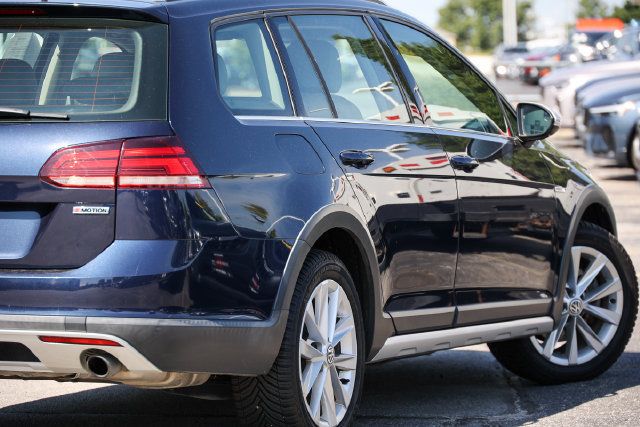 Used 2019 Volkswagen Golf Alltrack S AWD/4WD image 15