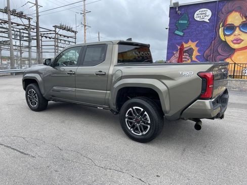 Certified 2025 Toyota Tacoma TRD Sport AWD/4WD image 3