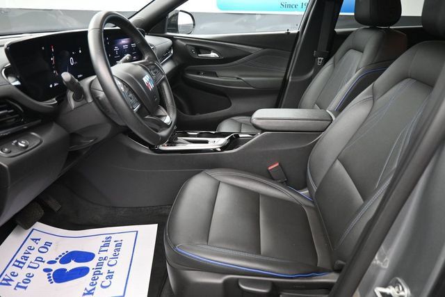 Used 2025 Buick Envista Sport Touring FWD image 12