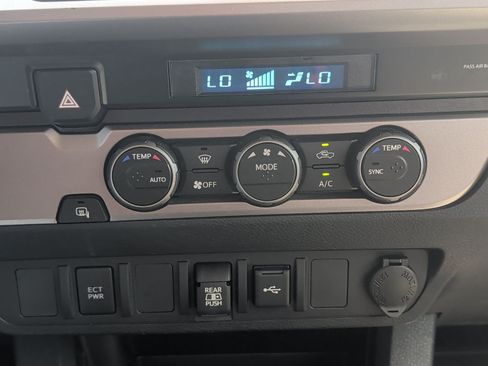 Used 2023 Toyota Tacoma SR5 RWD image 20