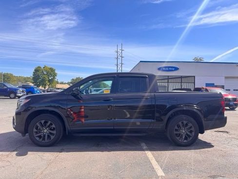 Used 2023 Honda Ridgeline Sport image 5