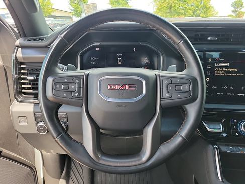 Used 2024 GMC Sierra 1500 AT4 w/ Technology Package AWD/4WD image 19
