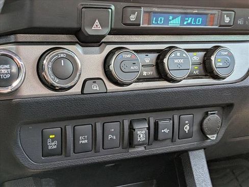 Used 2023 Toyota Tacoma TRD Off-Road w/ TRD Premium Off Road Package AWD/4WD image 14