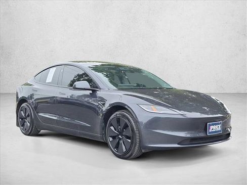 Used 2025 Tesla Model 3 Long Range RWD image 3