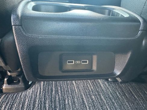 Used 2024 Honda Odyssey EX-L image 37