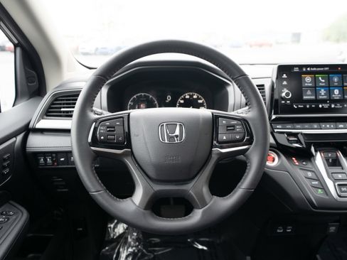 Used 2025 Honda Odyssey EX-L image 21