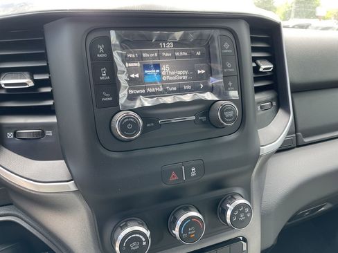 Used 2024 RAM 4500 SLT w/ Quick Order Package 2YG SLT image 32