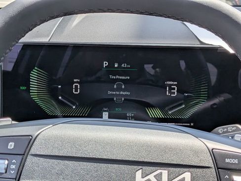 New 2026 Kia Sportage LX FWD image 15