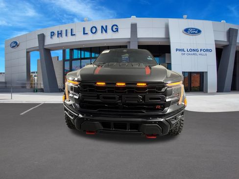 Certified 2025 Ford F150 Raptor w/ Equipment Group 803A Raptor R AWD/4WD image 8