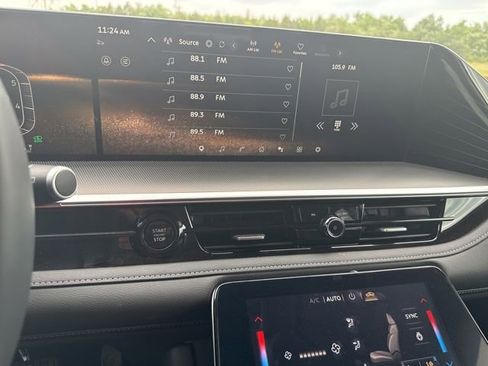 Used 2025 INFINITI QX80 Luxe RWD image 11