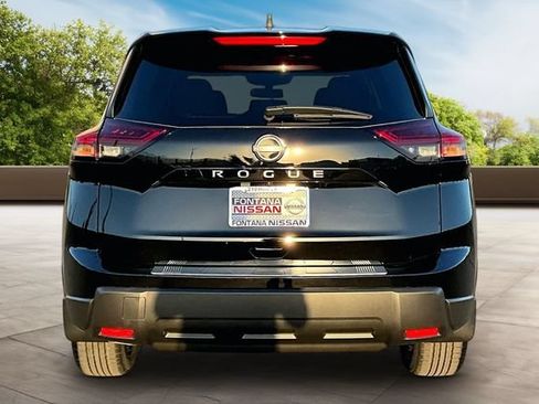 New 2026 Nissan Rogue SV FWD image 4