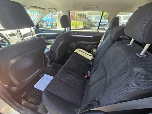 Used 2014 Subaru Outback 2.5i Premium w/ Popular Package #1B AWD/4WD image 12