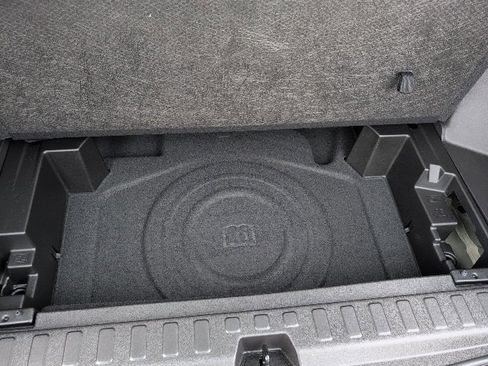 Used 2023 GMC Terrain SLT w/ LPO, Floor Liner Package image 27