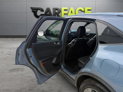 Used 2025 Ford Escape ST-Line Select AWD/4WD image 19