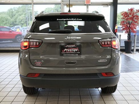Used 2023 Jeep Compass Latitude AWD/4WD image 15