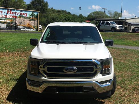 Used 2021 Ford F150 XLT w/ Equipment Group 302A High RWD image 4