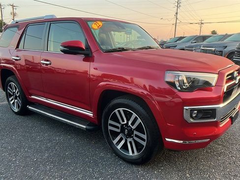 Used 2022 Toyota 4Runner Limited image 3
