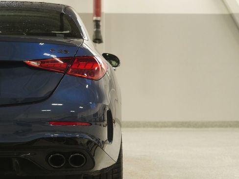 Used 2025 Mercedes-Benz C 43 AMG 4MATIC Sedan image 12