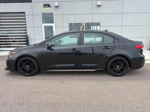 Used 2022 Toyota Corolla SE w/ Carpet Mat Package (TMS) FWD image 3