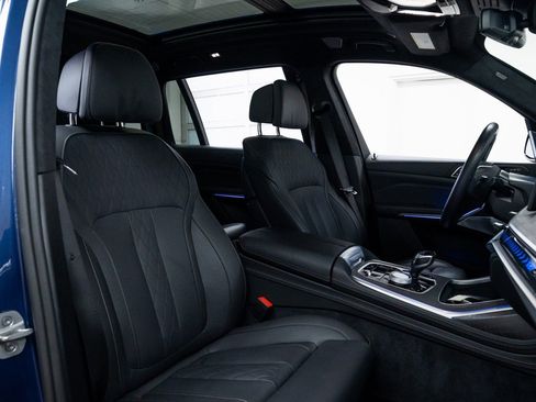 Used 2025 BMW ALPINA XB7 ALPINA XB7 image 26