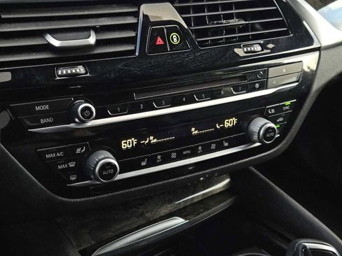 Used 2018 BMW 530e RWD image 18